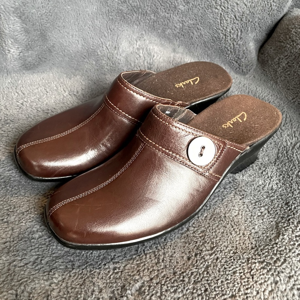 Clarks NWOB Amazingly comfortable Clogs